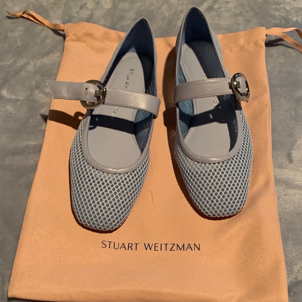 Stuart Weitzman
Arabella Mary
Jane (Women) size 7B - Picture 5 of 10